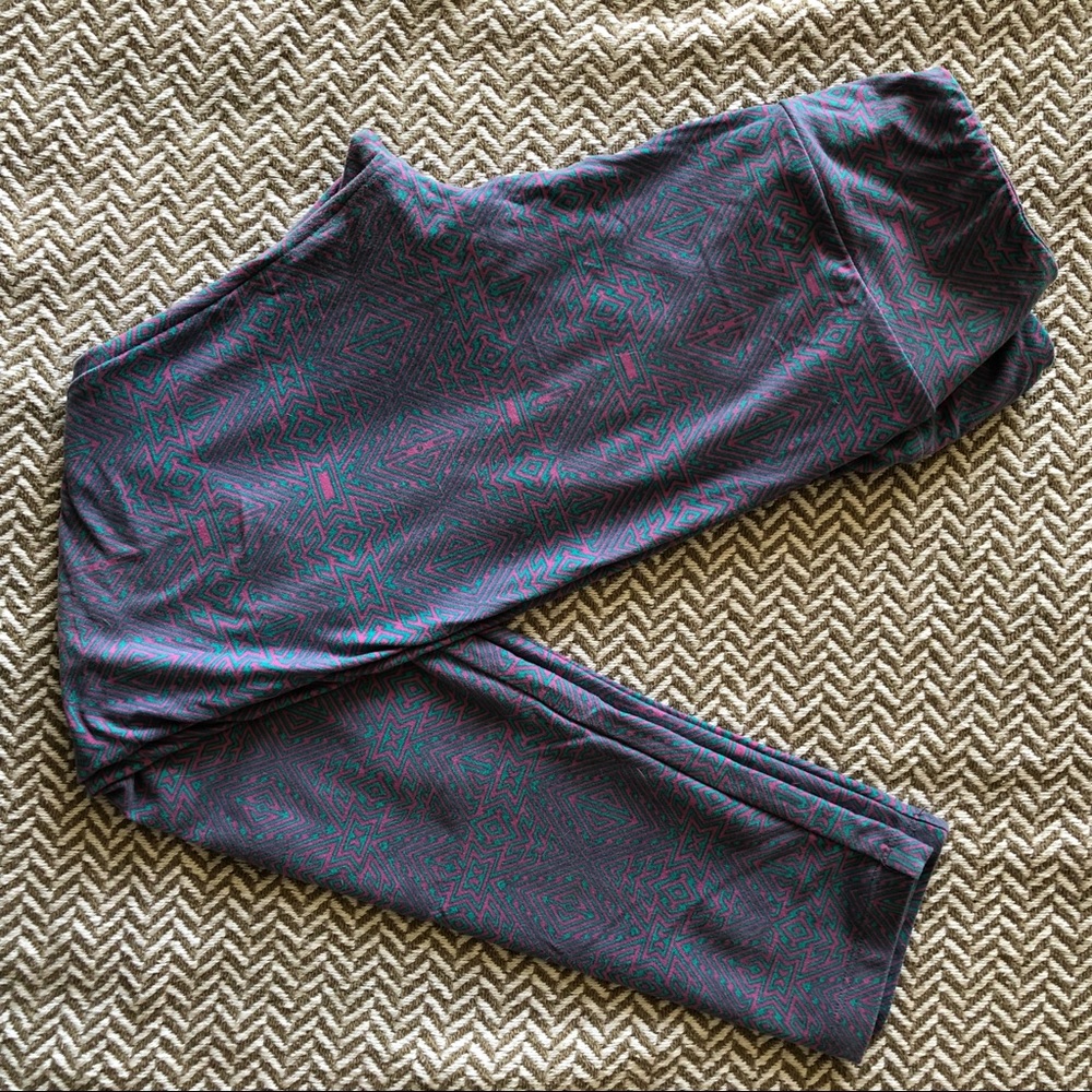 Lularoe leggings fun geometric print